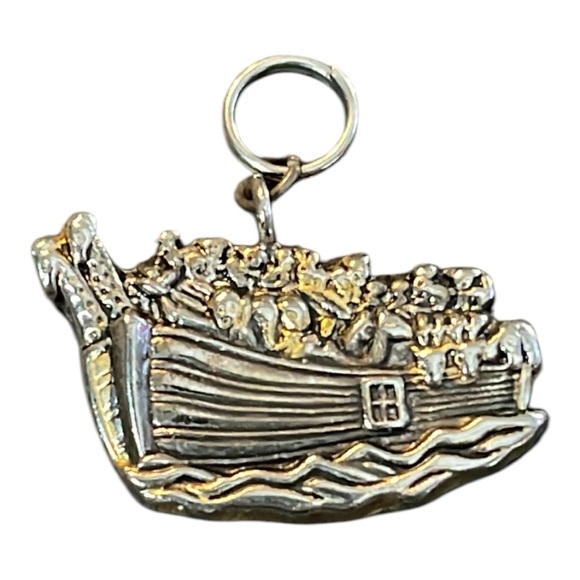 0016 vintage sterling silver Noah’s Ark charm - Picture 3 of 5